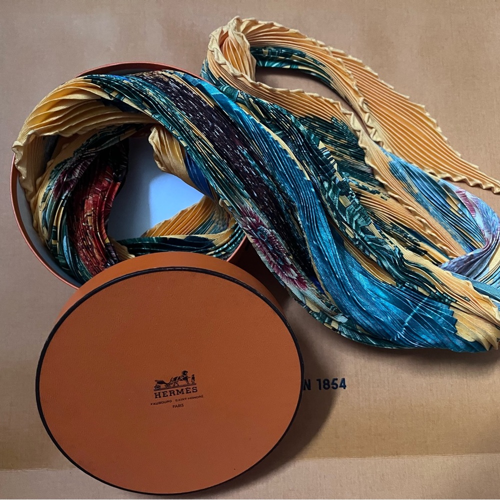Preloved Pleat Hermes scarf